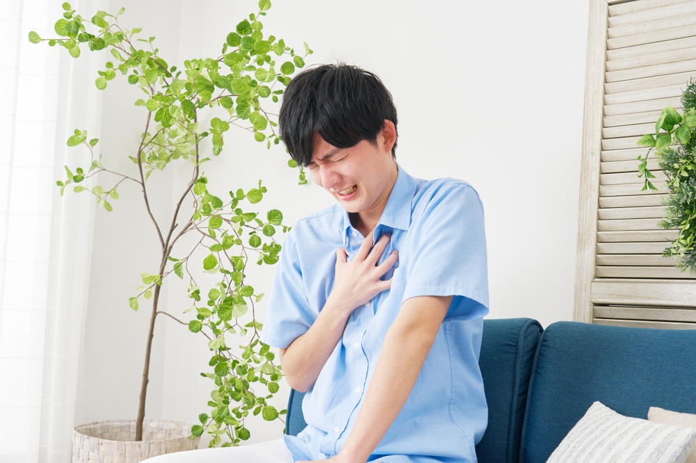狭心症は30代・40代でも発症する？若いうちに知っておきたい原因と対策